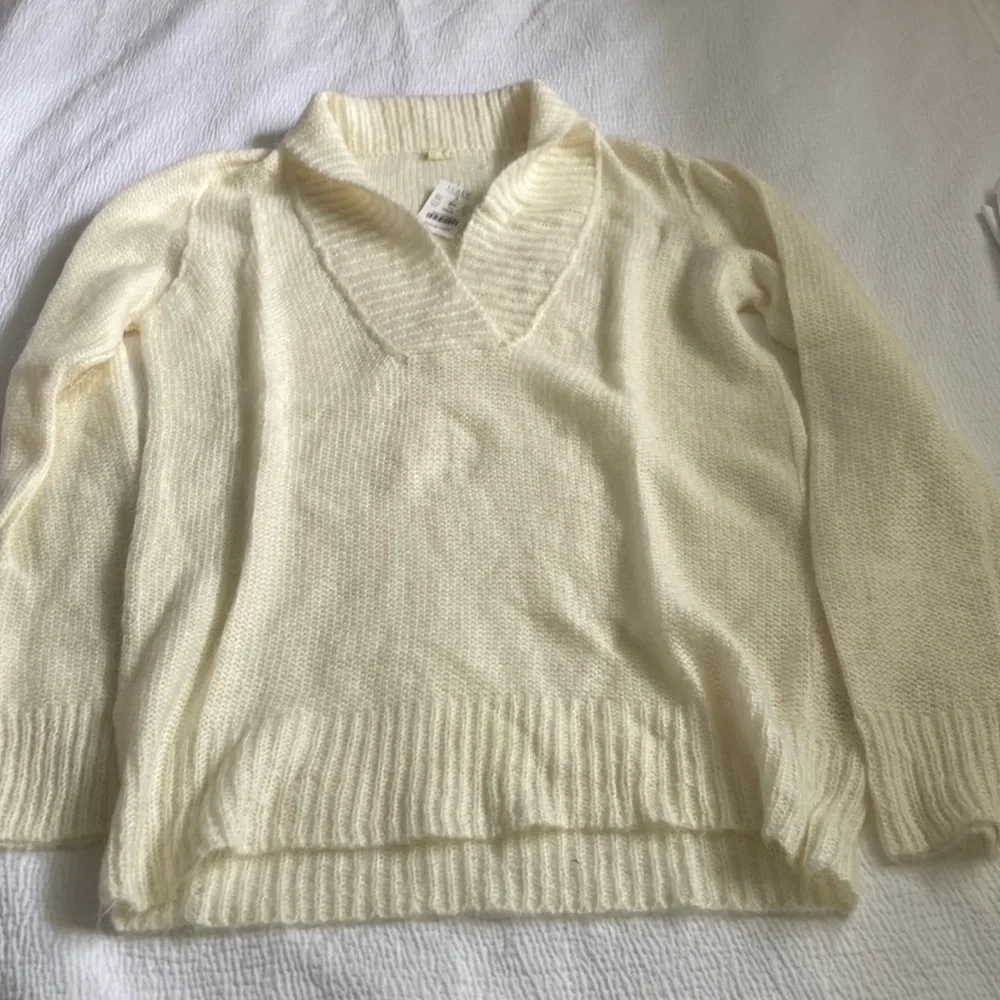 J. Crew Cream V-Neck Knit Sweater